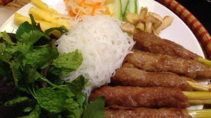 Nem-lui-Hue Nem lụi Huế thơm ngon chuẩn vị