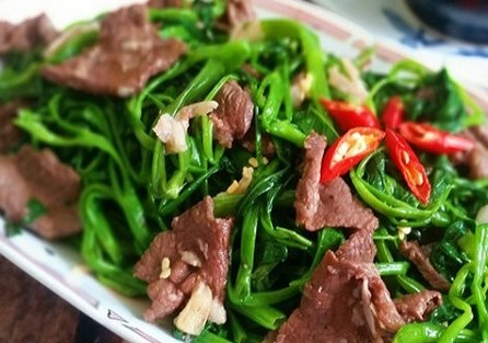 thit-bo-xao-rau-muong Thịt bò xào rau muống